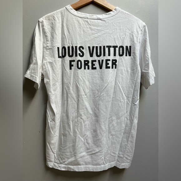 Louis Vuitton Tee Shirt - Picture 3 of 3